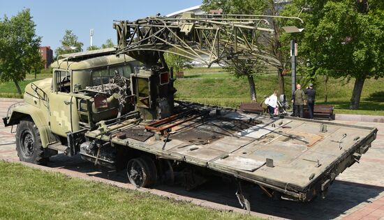 Выставка военной техники в Донецке