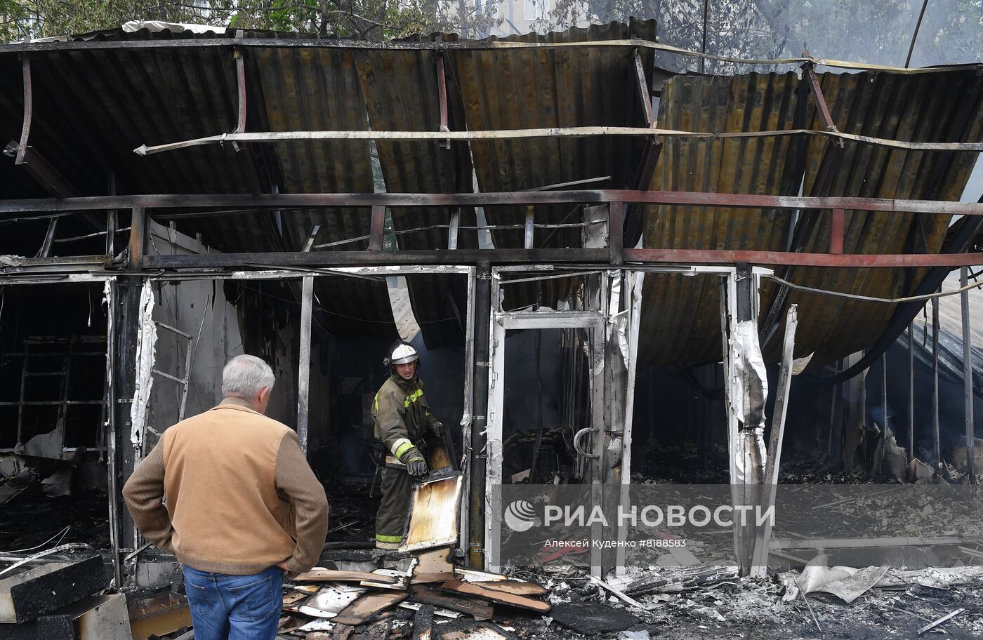 Последствия обстрела в Донецке
