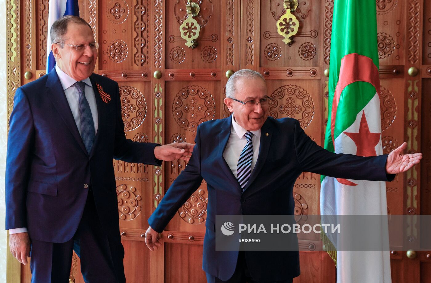 Визит главы МИД РФ С. Лаврова в Алжир