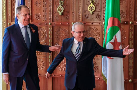 Визит главы МИД РФ С. Лаврова в Алжир