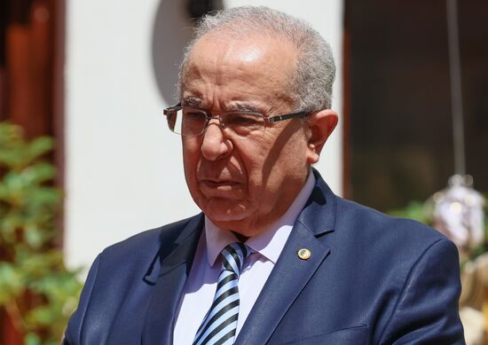 Визит главы МИД РФ С. Лаврова в Алжир