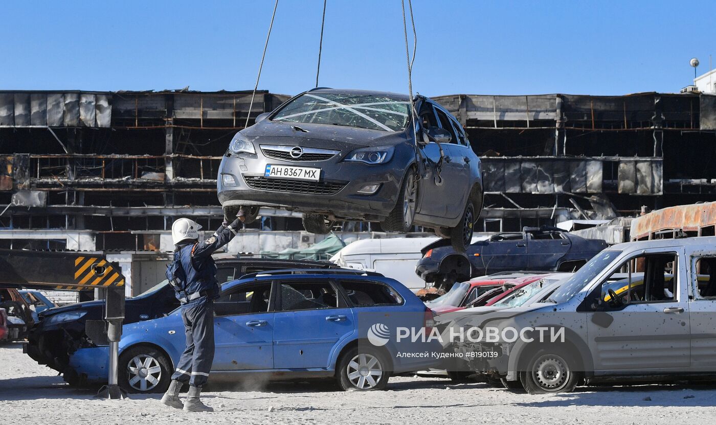 Работа МЧС РФ в Мариуполе