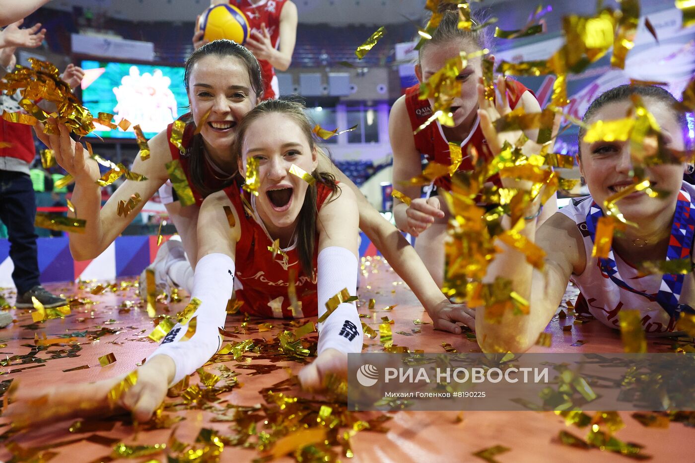 Волейбол. Суперлига. Женщины. Финал. Матч "Локомотив" - "Уралочка-НТМК"