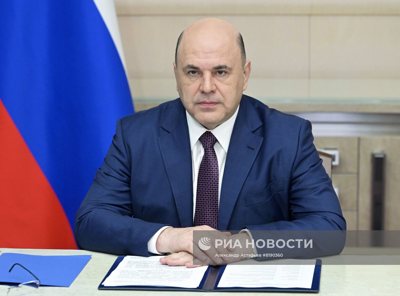 Премьер-министр РФ М. Мишустин провел совещание о ходе исполнения федерального бюджета на 2022 год