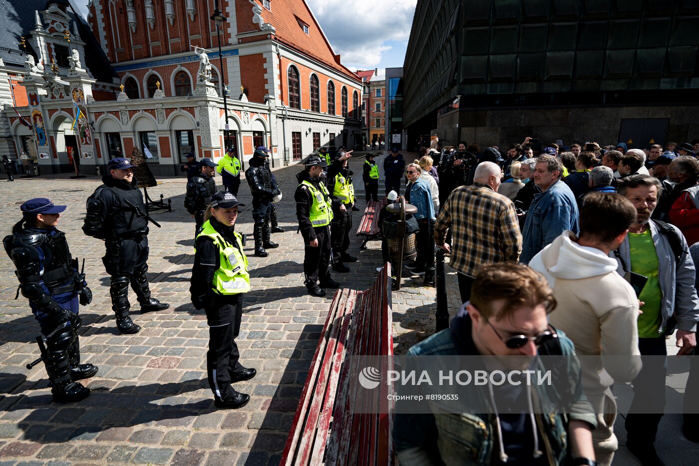 В Риге запретили митинг против сноса памятника Освободителям