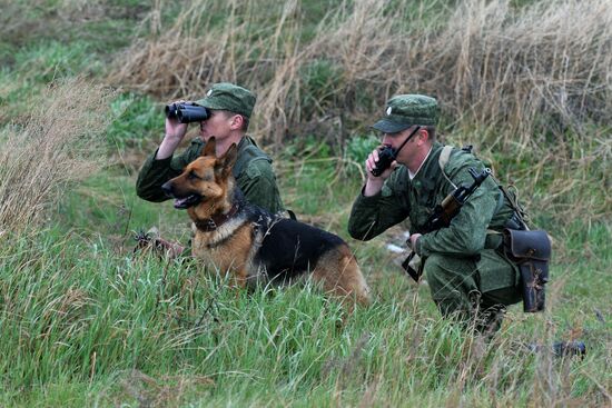 Работа пограничного управления ФСБ РФ на границе с Казахстаном