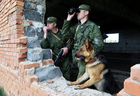 Работа пограничного управления ФСБ РФ на границе с Казахстаном