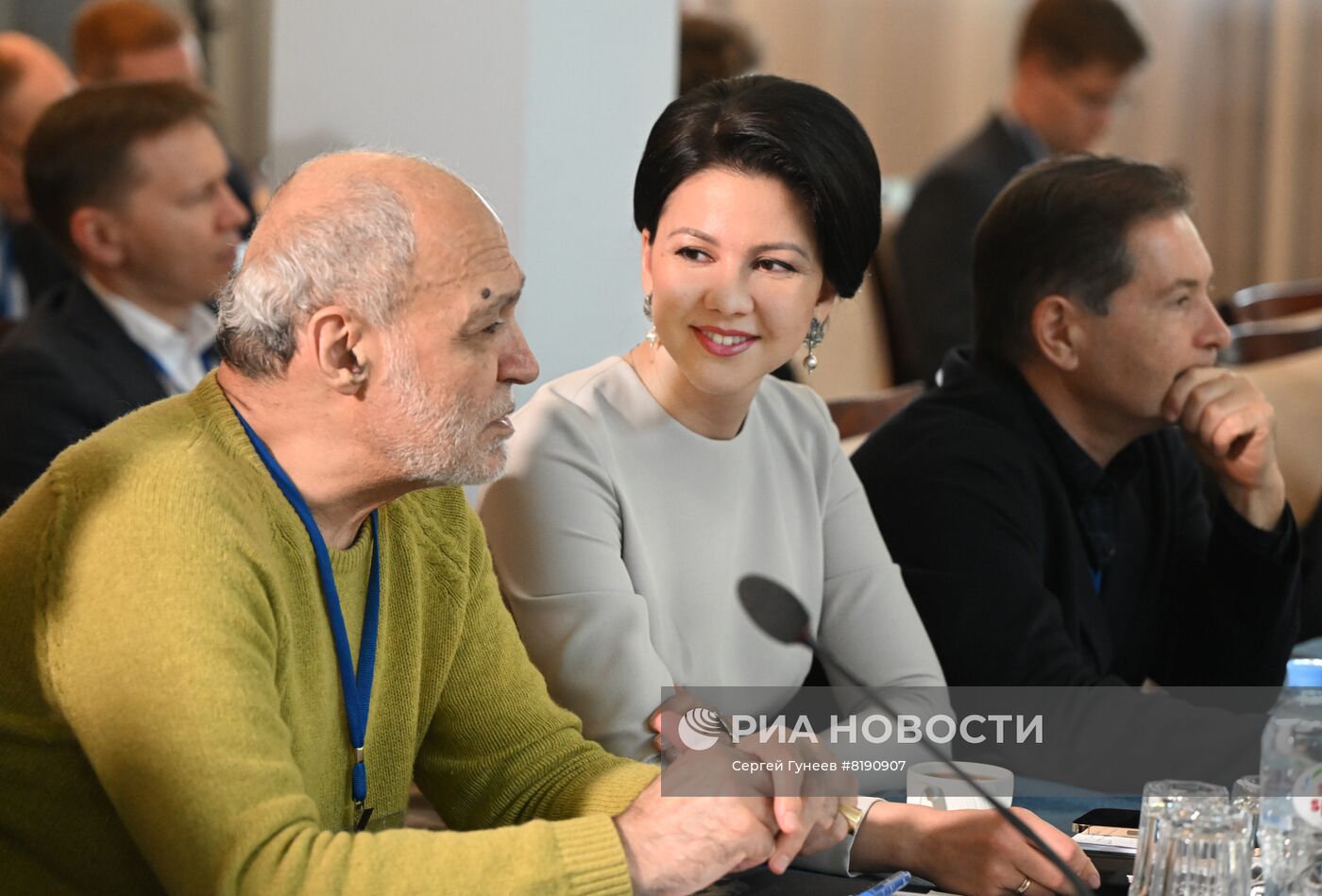 Заседание Совета по внешней и оборонной политике 