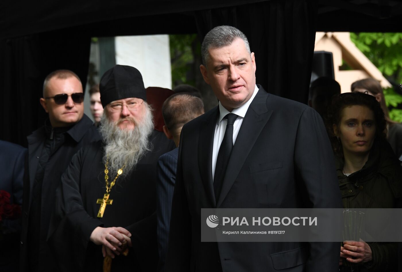 Мероприятия памяти В. Жириновского на Новодевичьем кладбище