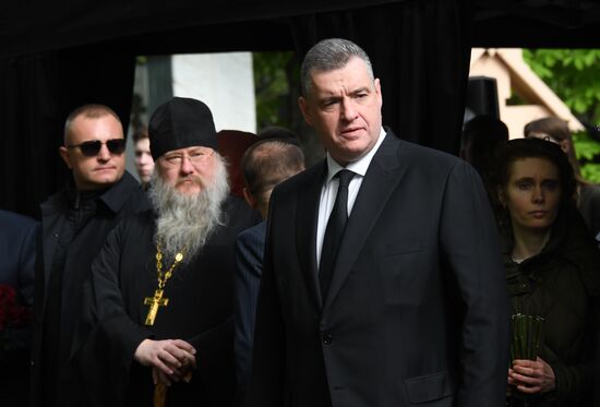 Мероприятия памяти В. Жириновского на Новодевичьем кладбище