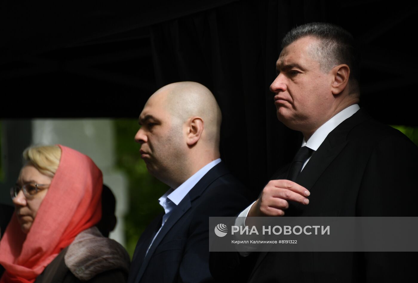 Мероприятия памяти В. Жириновского на Новодевичьем кладбище