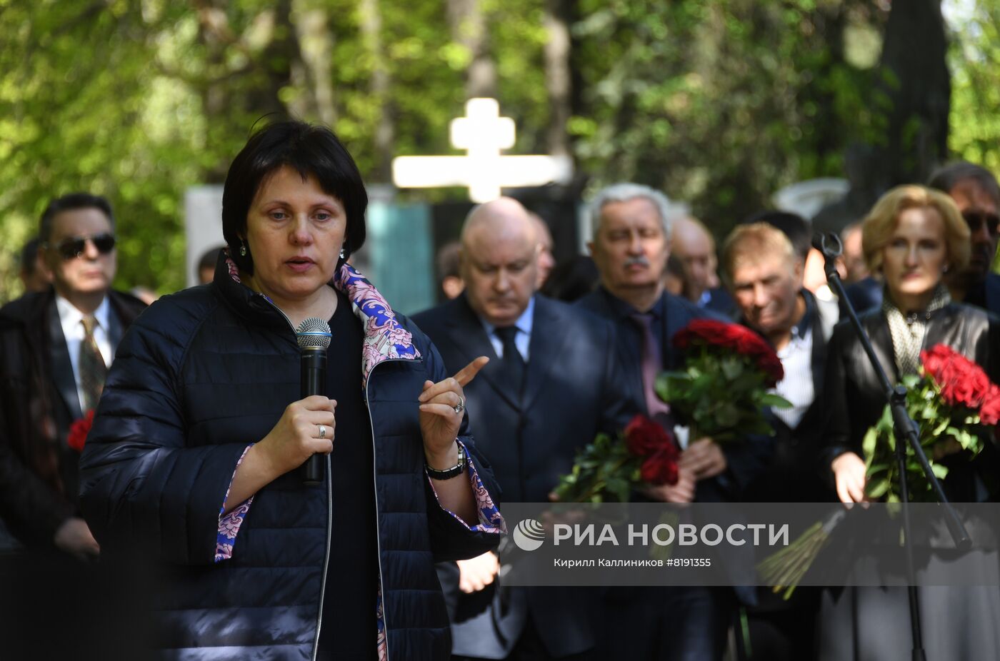 Мероприятия памяти В. Жириновского на Новодевичьем кладбище