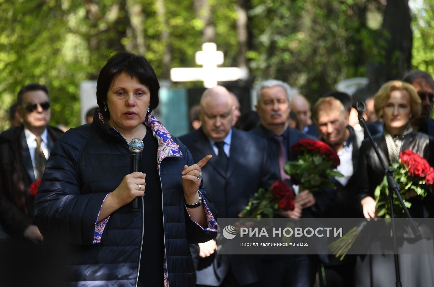 Мероприятия памяти В. Жириновского на Новодевичьем кладбище