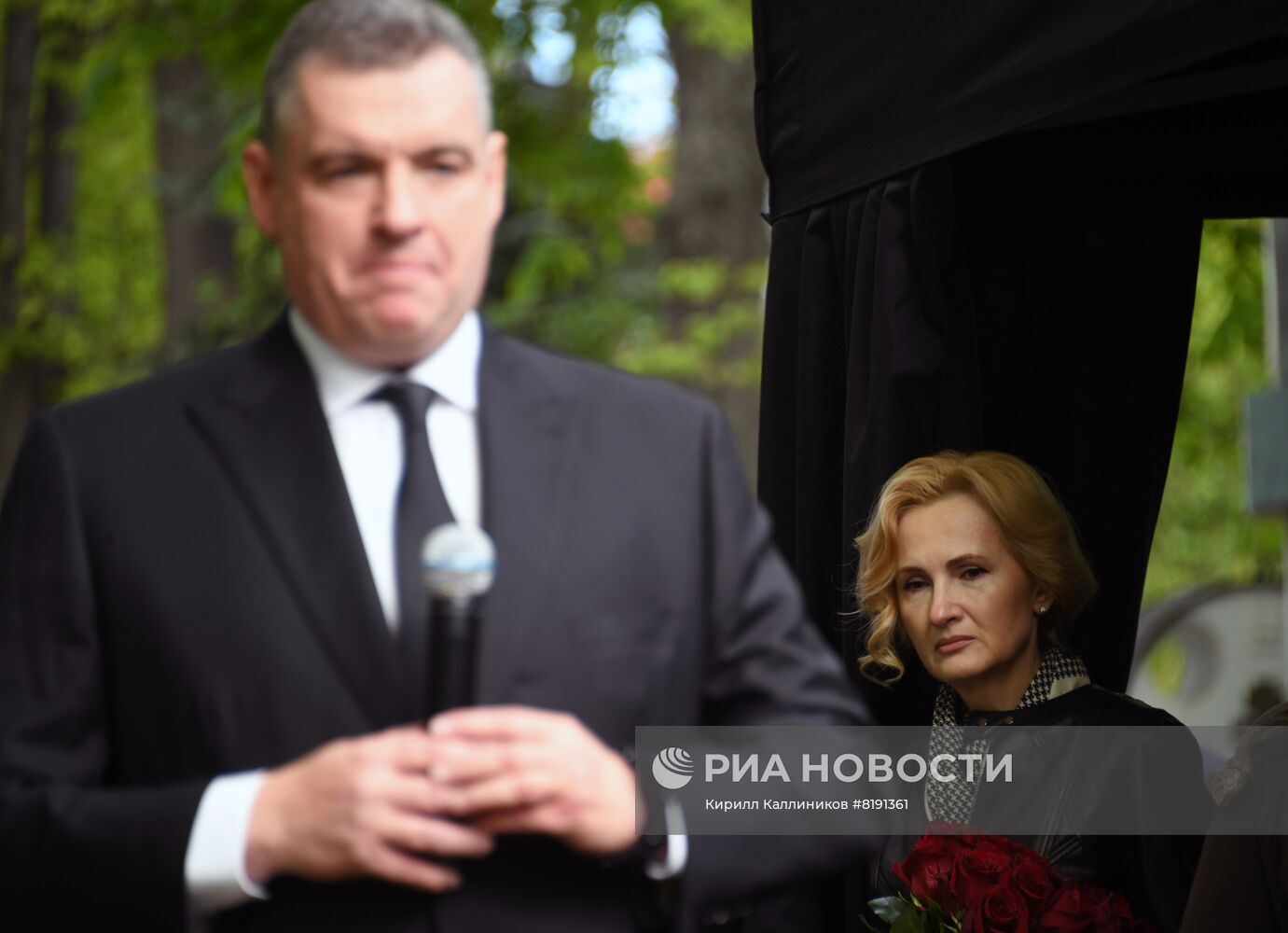 Мероприятия памяти В. Жириновского на Новодевичьем кладбище