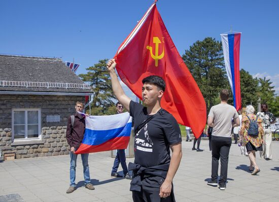 Торжественное шествие по случаю 77-й годовщины освобождения концлагеря "Маутхаузен" в Австрии