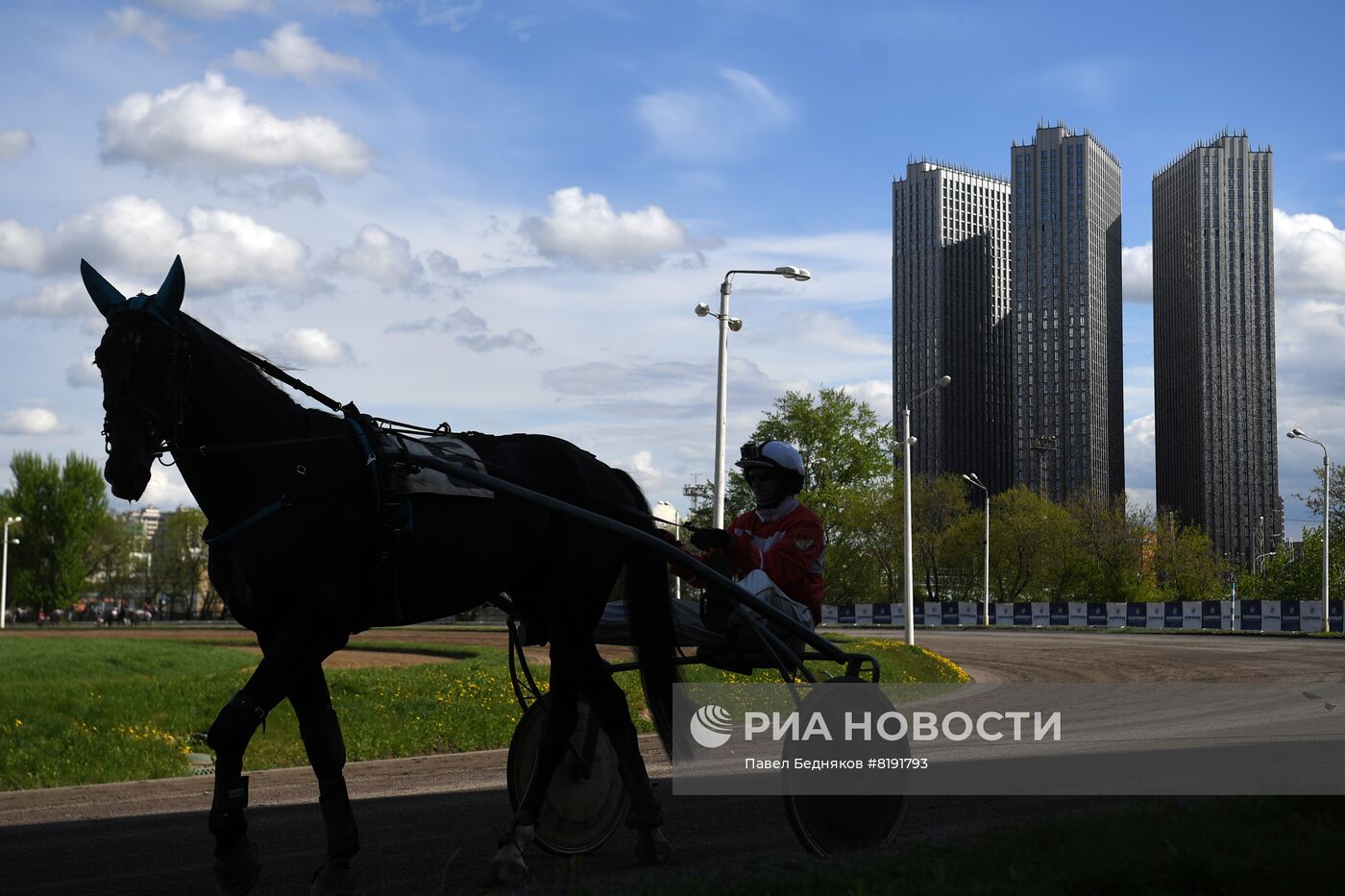 Открытие скакового сезона в Москве