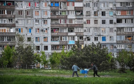 Мирная жизнь в Мариуполе