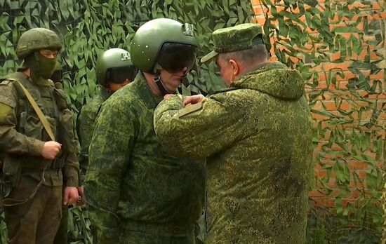 Командующий войсками ЗВО вручил госнаграды военнослужащим, проявившим героизм в ходе специальной военной операции 