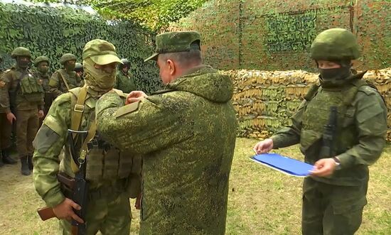 Командующий войсками ЗВО вручил госнаграды военнослужащим, проявившим героизм в ходе специальной военной операции 