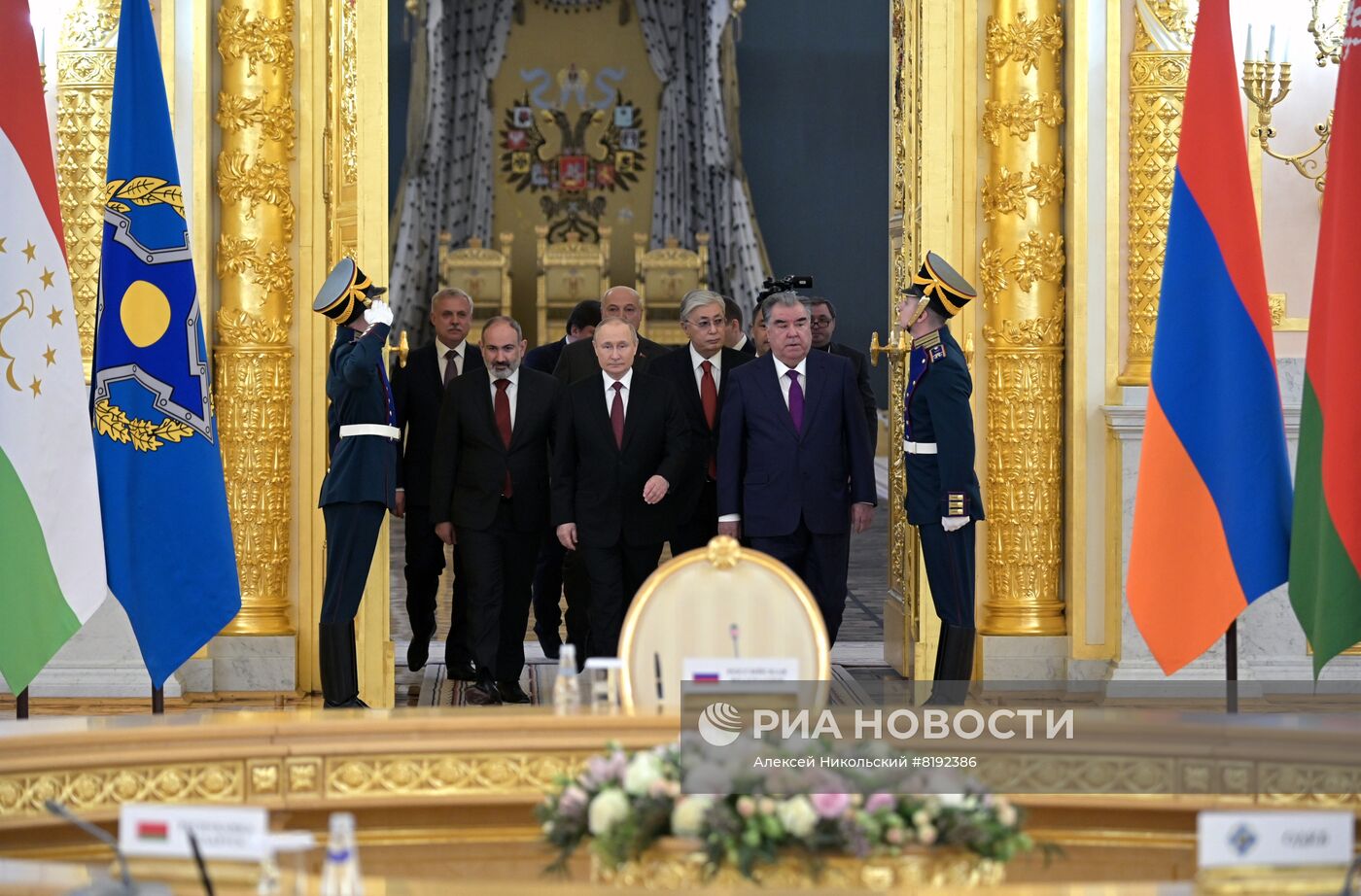 Президент РФ В. Путин принял участие во встреча лидеров государств - членов ОДКБ