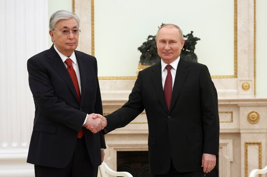 Президент РФ В. Путин принял участие во встрече лидеров государств - членов ОДКБ