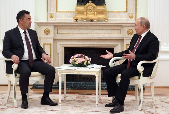 Президент РФ В. Путин принял участие во встрече лидеров государств - членов ОДКБ