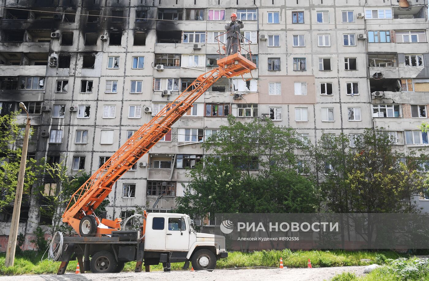 Энергетики Мариуполя восстанавливают электроснабжение городских объектов