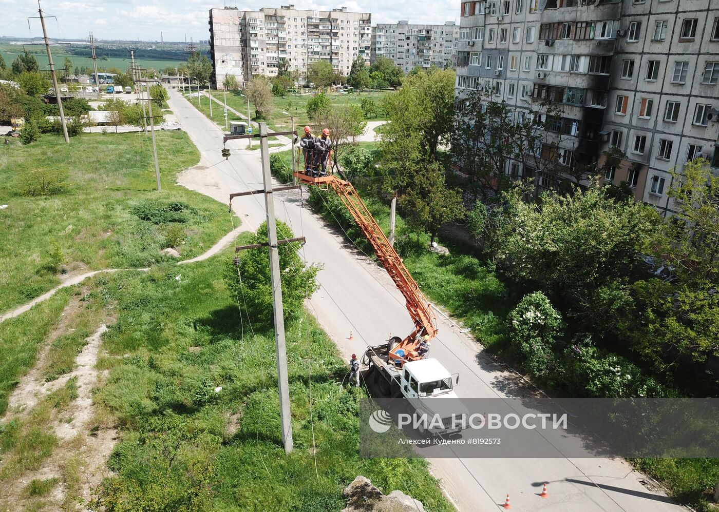 Энергетики Мариуполя восстанавливают электроснабжение городских объектов