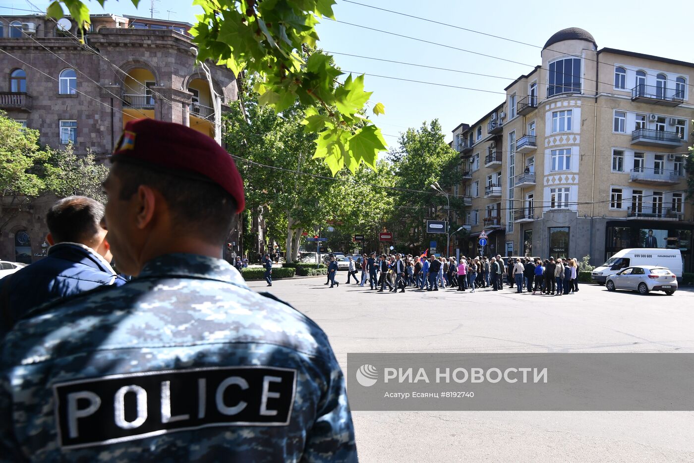 Акции протеста оппозиции продолжаются в Ереване