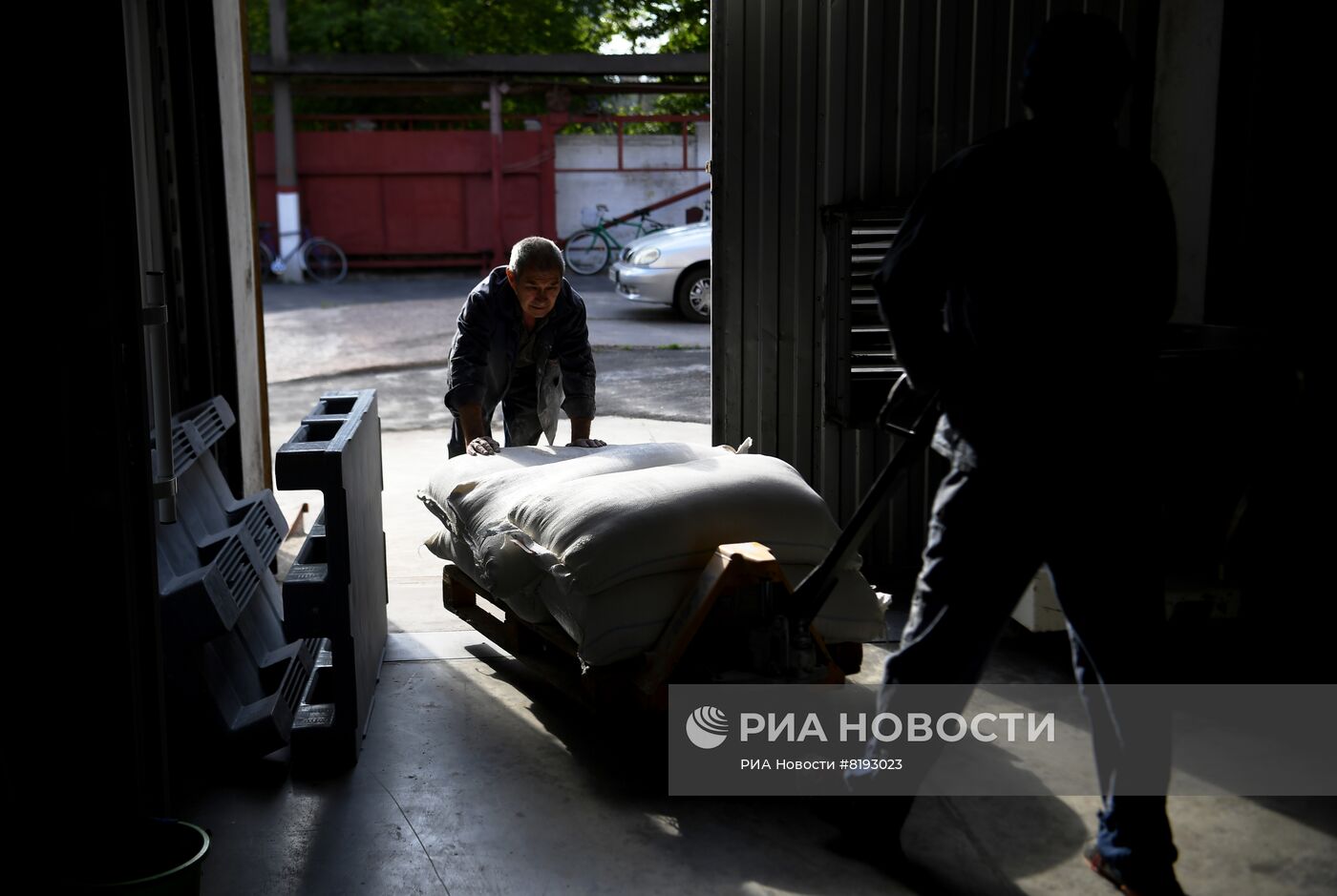 Работа хлебокомбината в Мелитополе