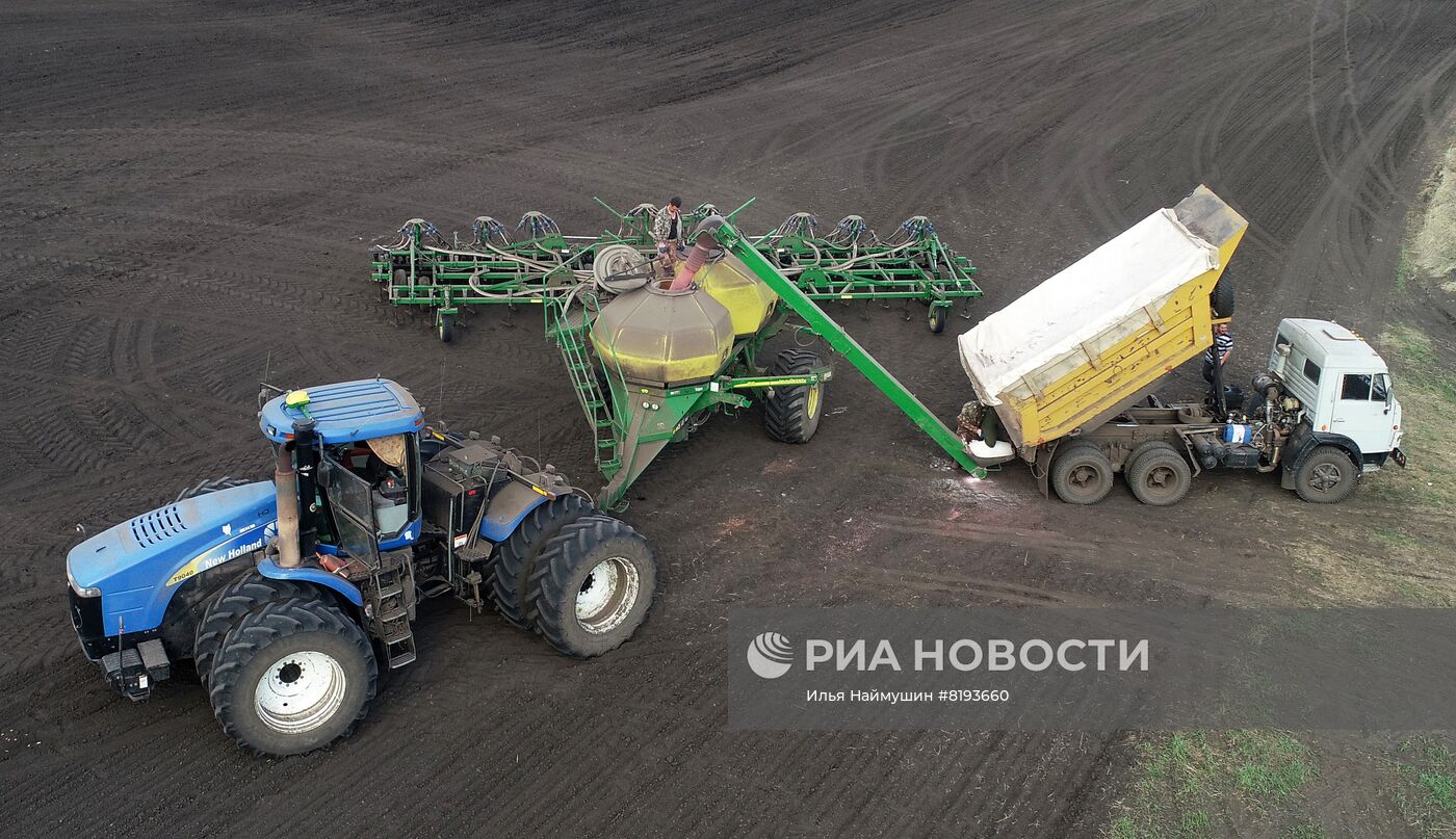 Посевные работы в Красноярском крае