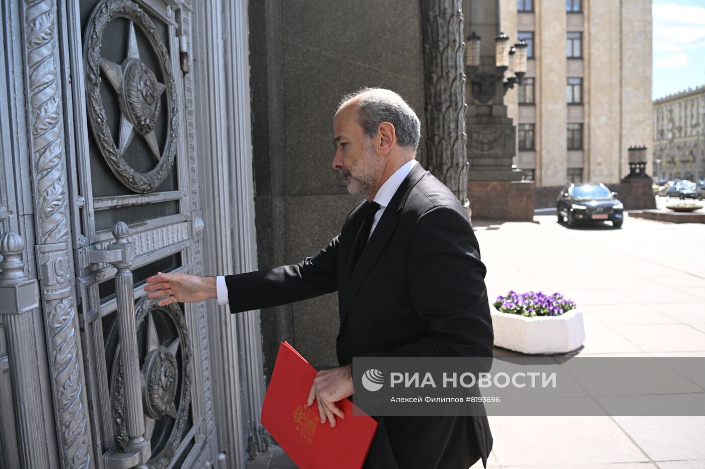 Послы иностранных государств вызваны в МИД РФ