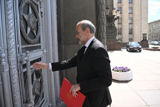 Послы иностранных государств вызваны в МИД РФ