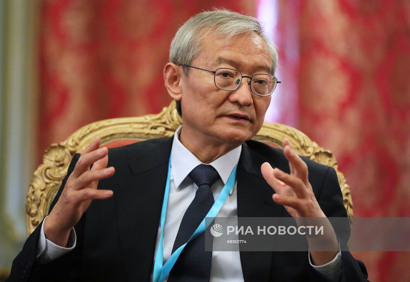 Встреча главы МИД РФ С. Лаврова и Генерального секретаря ШОС Ч. Мина