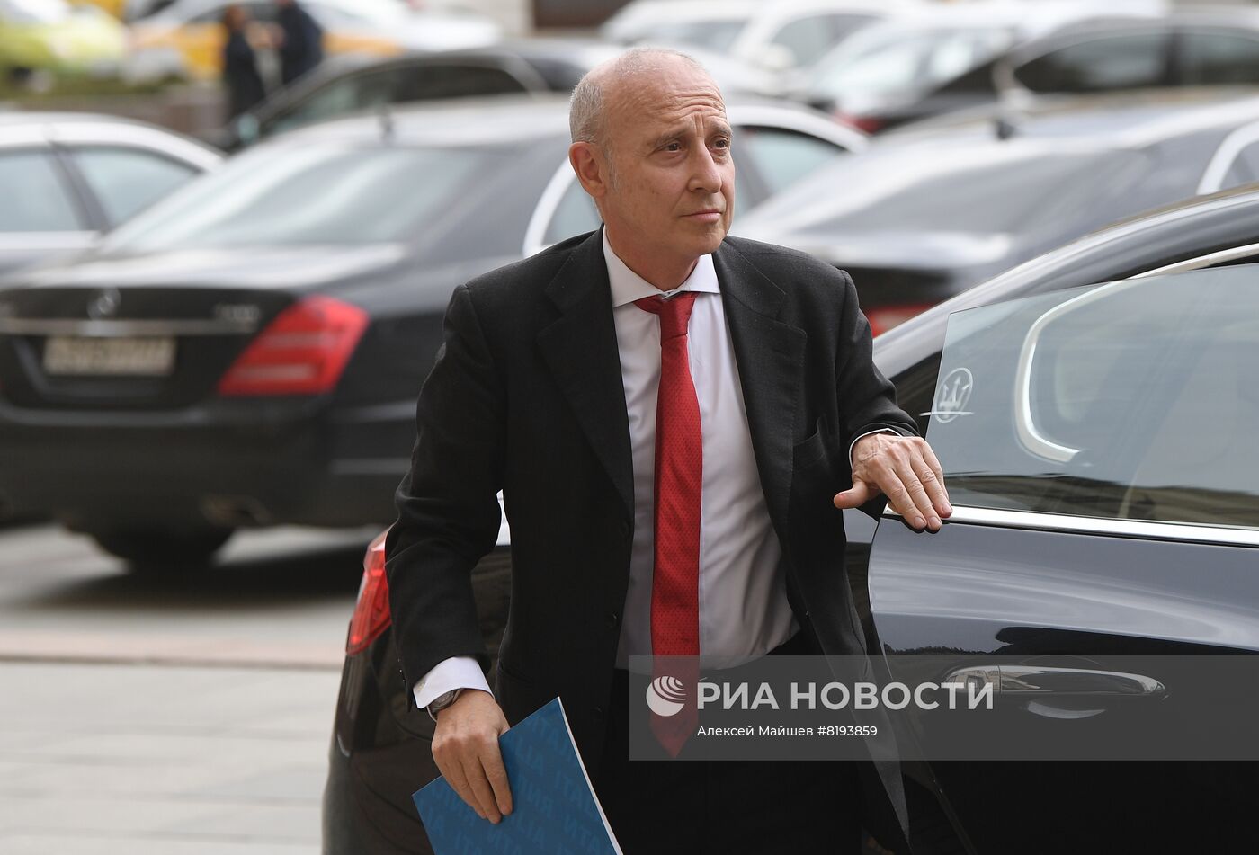 Послы иностранных государств вызваны в МИД РФ