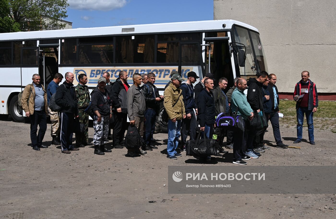 Резервисты прибыли в Брестскую область на сборы территориальных войск Беларуси