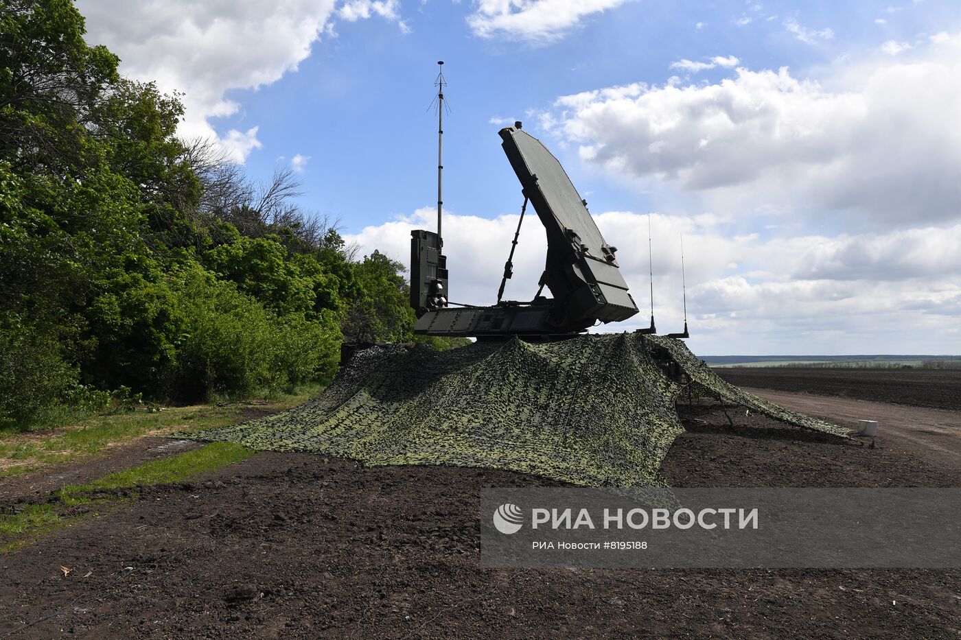 Работа зенитно-ракетной системы ПВО С-300В4 на Харьковском направлении