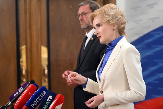 Заседание комиссии по расследованию деятельности биолабораторий США на Украине