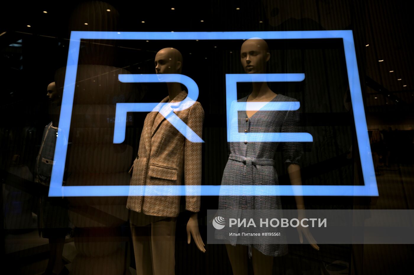 Магазины Reserved, Cropp, Sinsay, Mohito и House возобновляют работу под новыми названиями