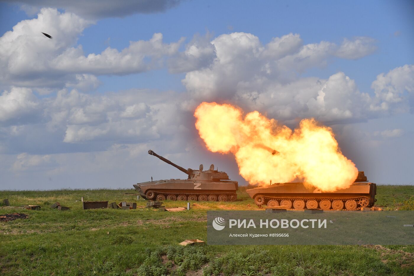 Военные ДНР стреляют агитснарядами с листовками по позициям ВСУ