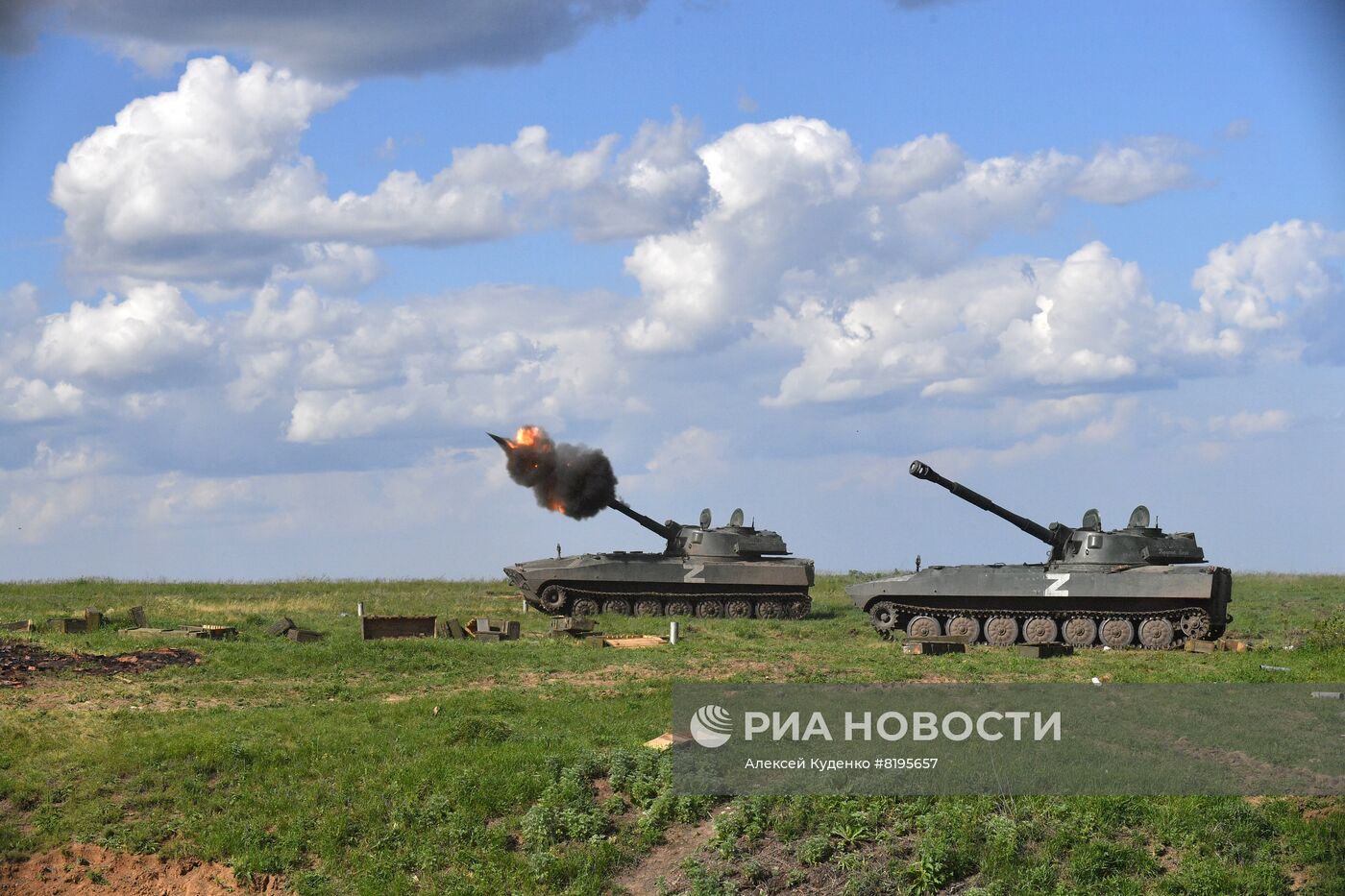 Военные ДНР стреляют агитснарядами с листовками по позициям ВСУ