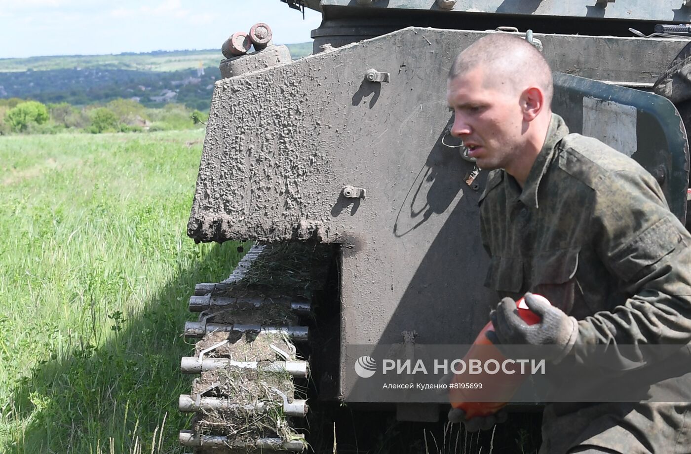 Военные ДНР стреляют агитснарядами с листовками по позициям ВСУ