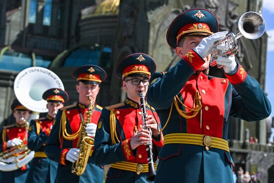 Открытие сезона концертов "Военные оркестры в парках"