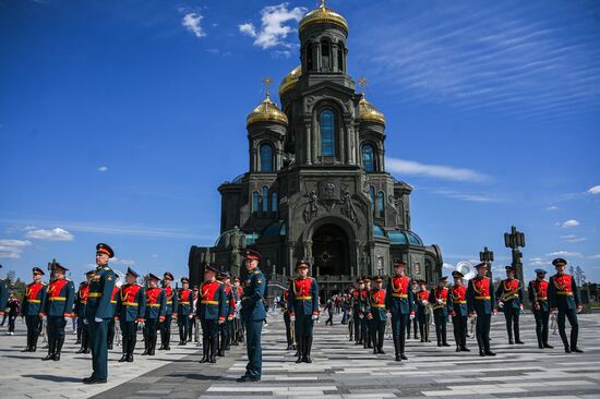 Открытие сезона концертов "Военные оркестры в парках"