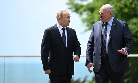 Переговоры президента РФ В. Путина с президентом Белоруссии А. Лукашенко