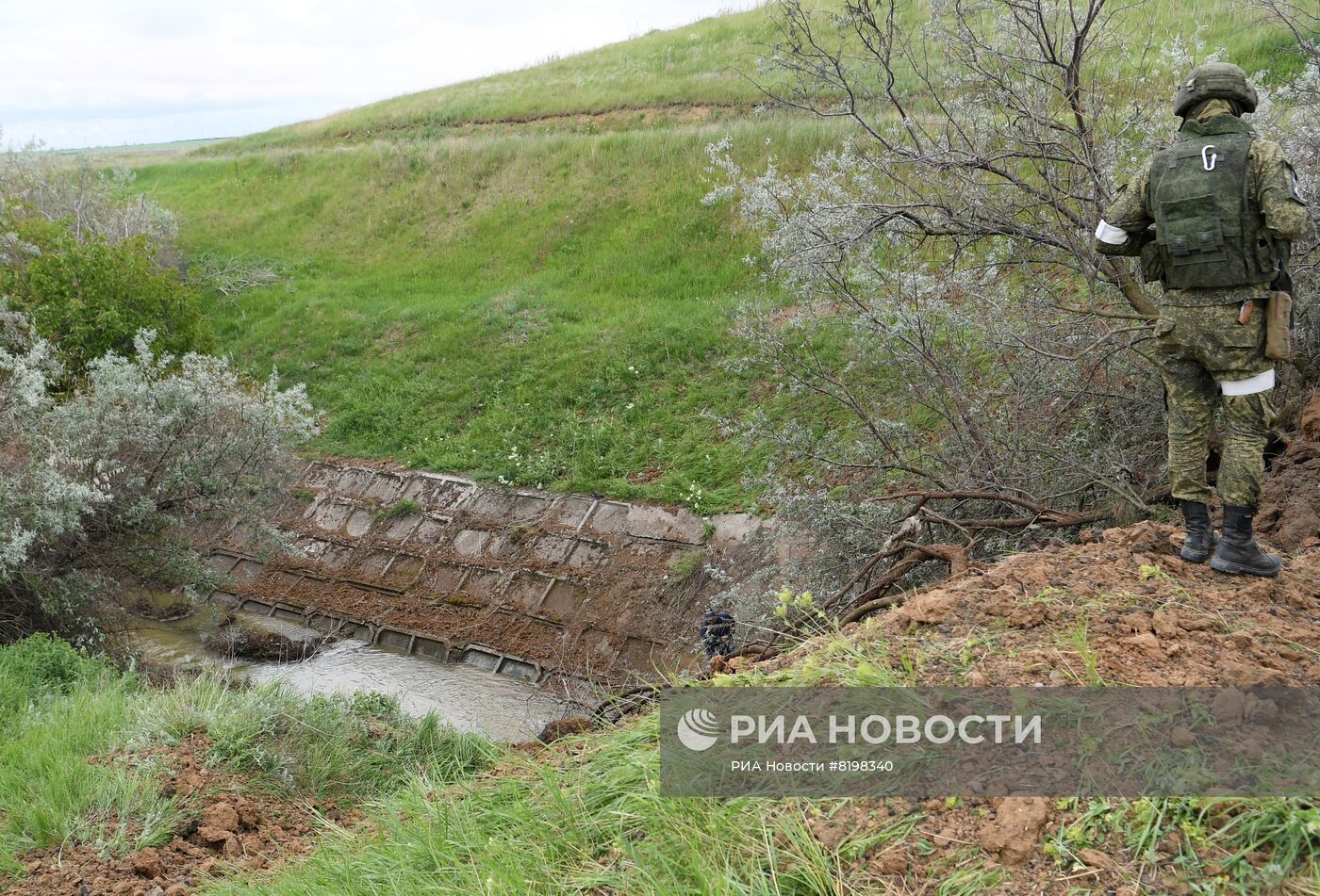 Работы по восстановлению гидротехнических сооружений Северо-Крымского канала