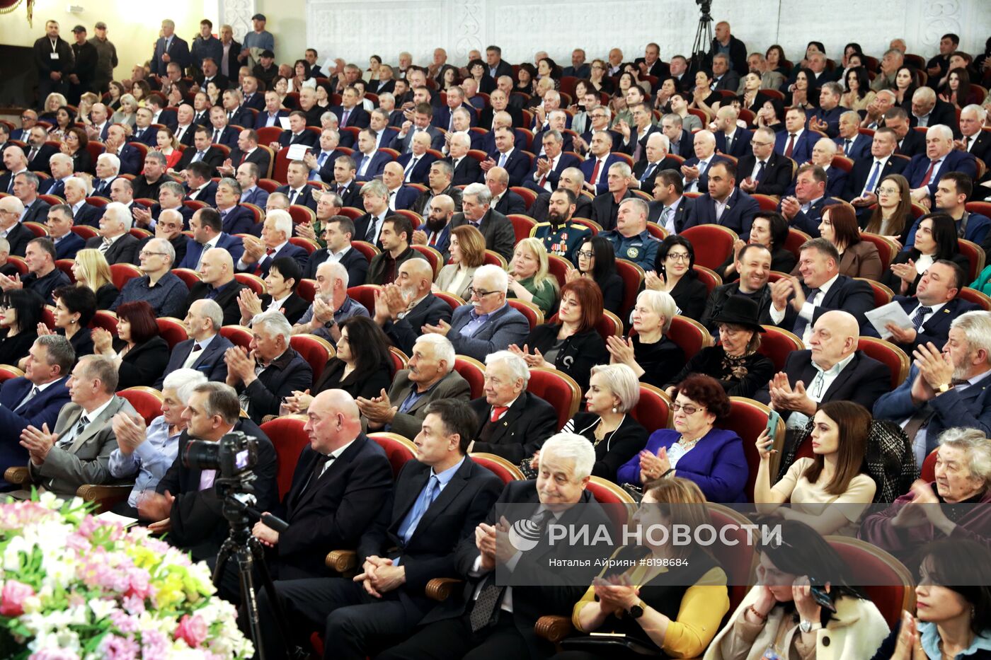 Инаугурация избранного президента Южной Осетии А. Гаглоева