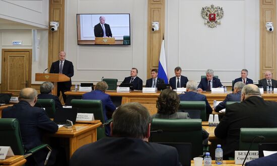 Комитеты СФ провели консультации по кандидатуре А. Куренкова для назначения на должность главы МЧС