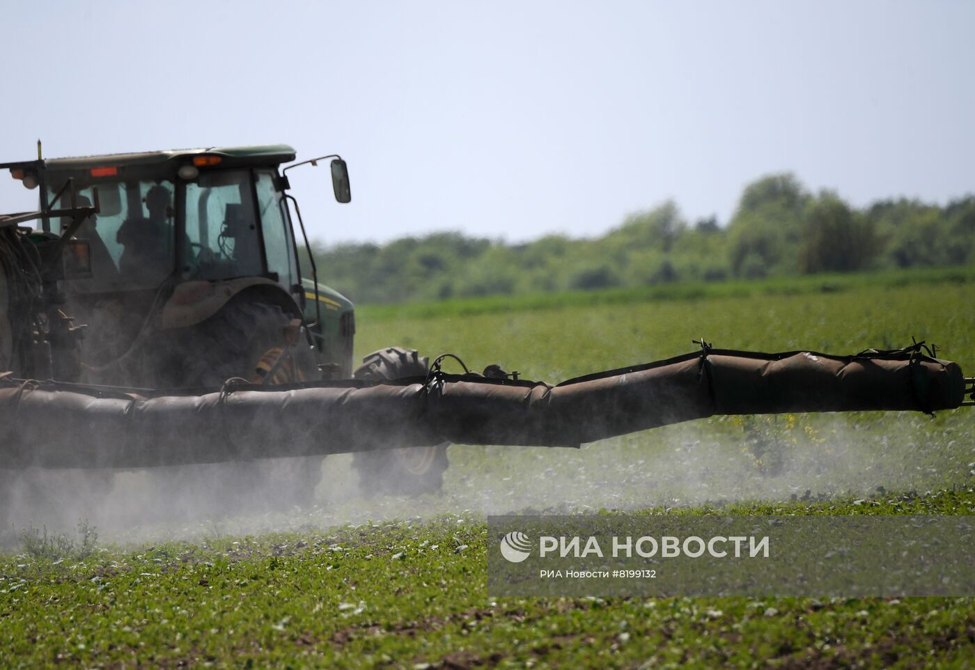 Работа фермеров на освобожденной территории