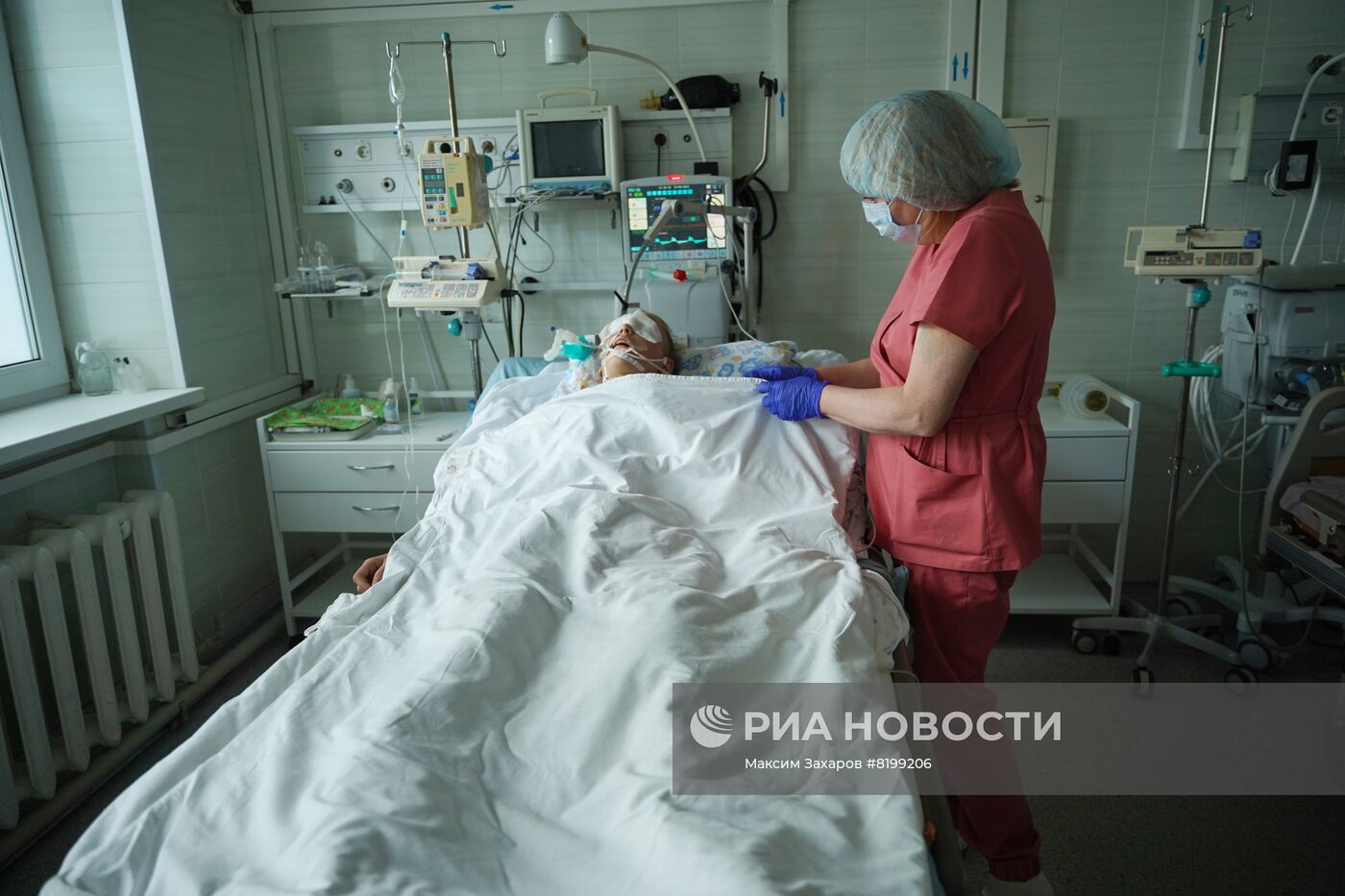 Пострадавшие от обстрелов ВСУ дети проходят лечение в республиканской больнице Луганска